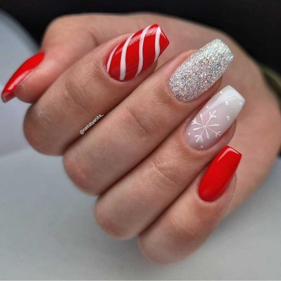 red and white christmas nail designs